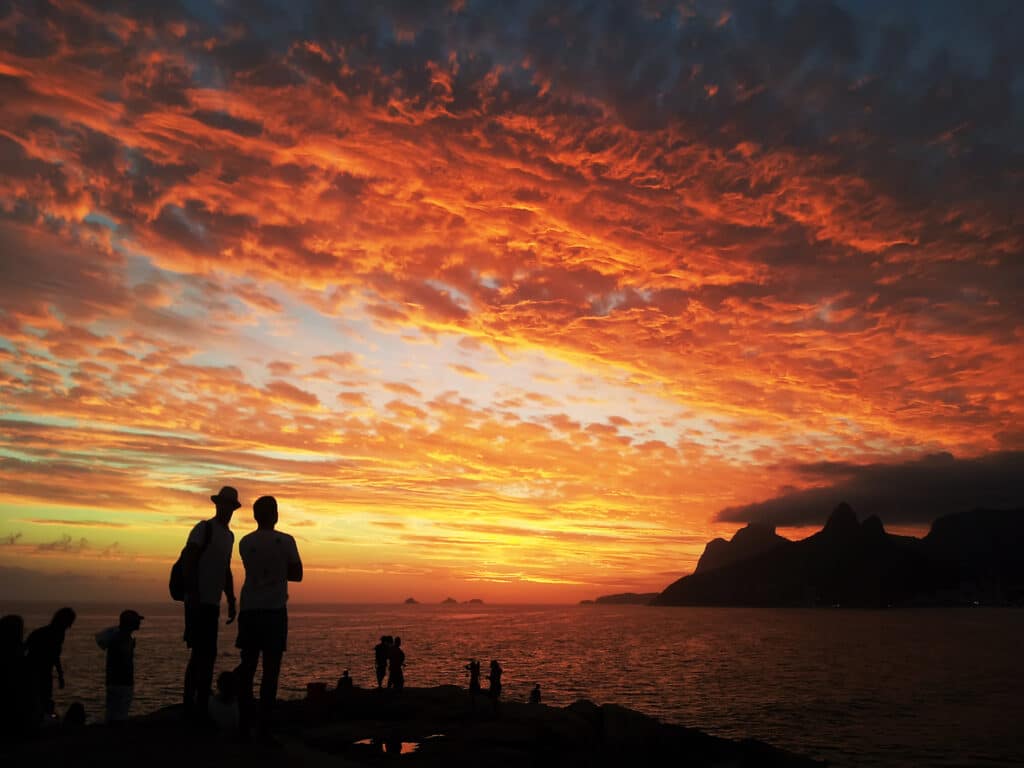 Por do sol no Arpoador