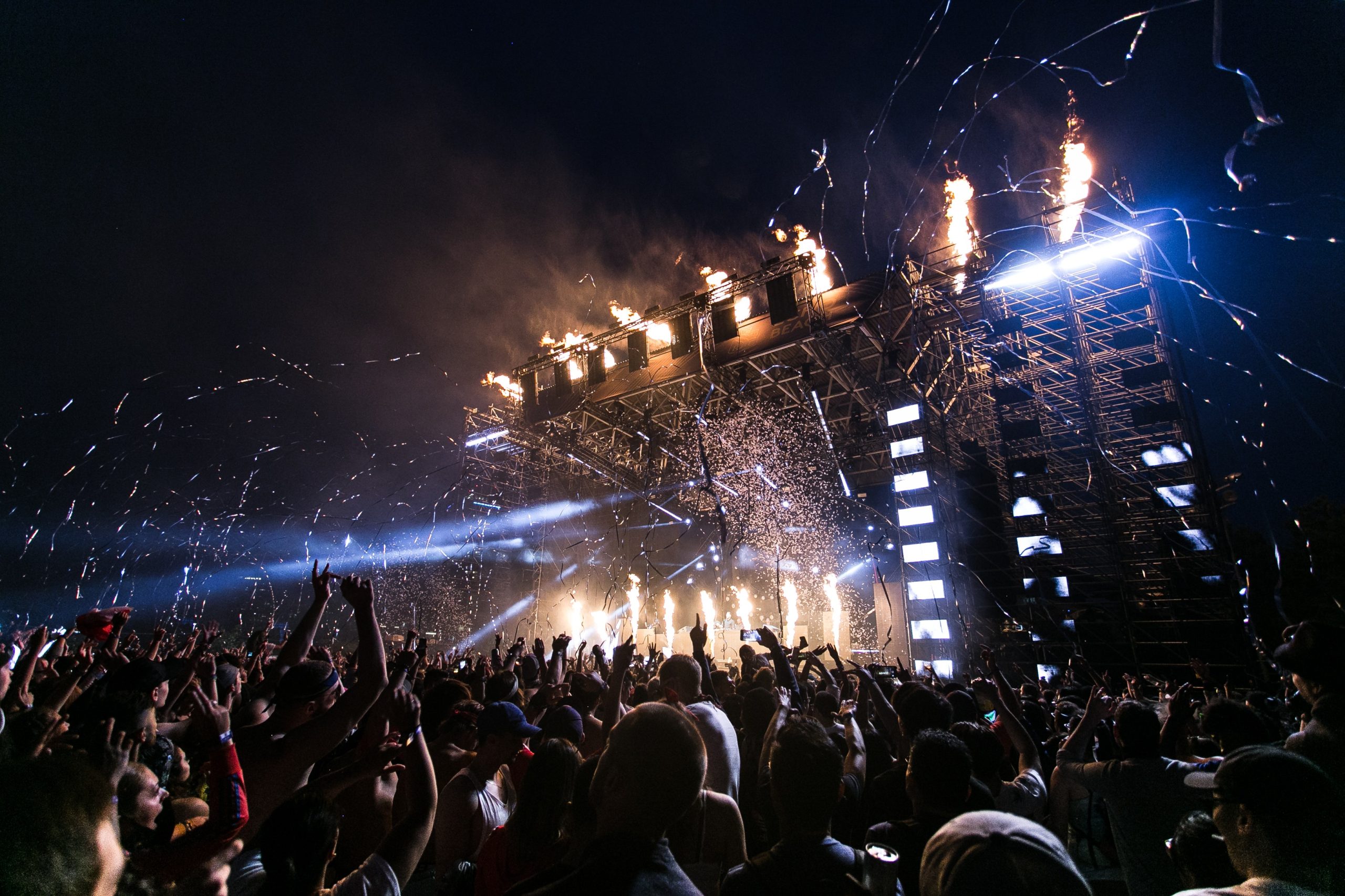 Qual a distância do Rock in Rio ao Parque Bondinho?