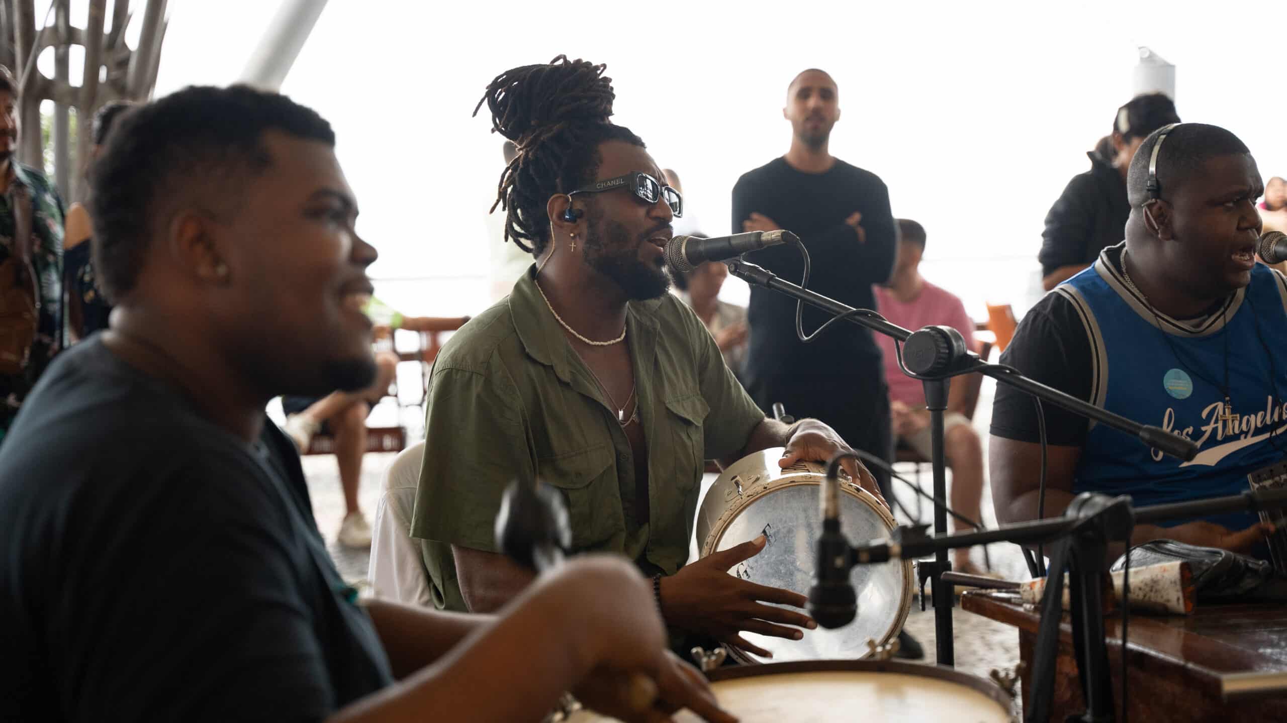 Música Lá em Cima: saiba onde aproveitar um bom samba no Rio de Janeiro!